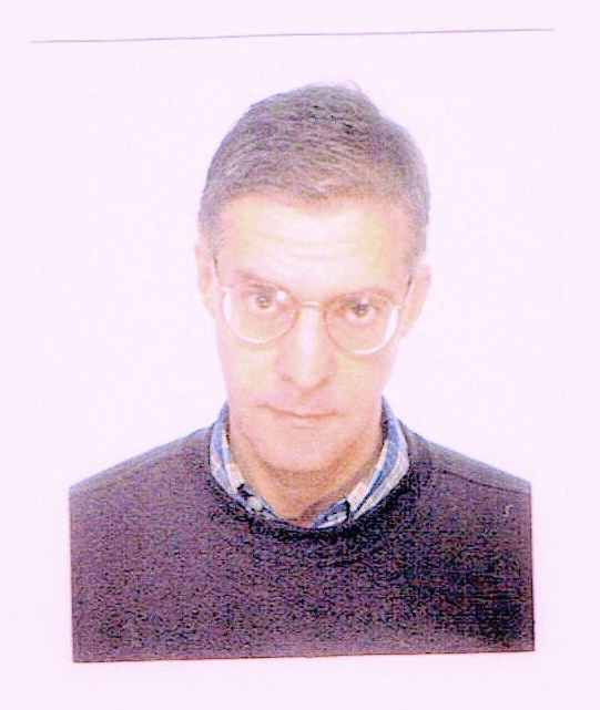 Entrevista a António Sá, autor do livro “Famílias na guerra” autor Antonio Sa _auto retrato